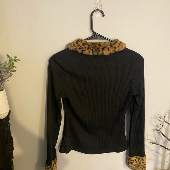 Leopard Trim Black Jacket - Picture 3 of 3